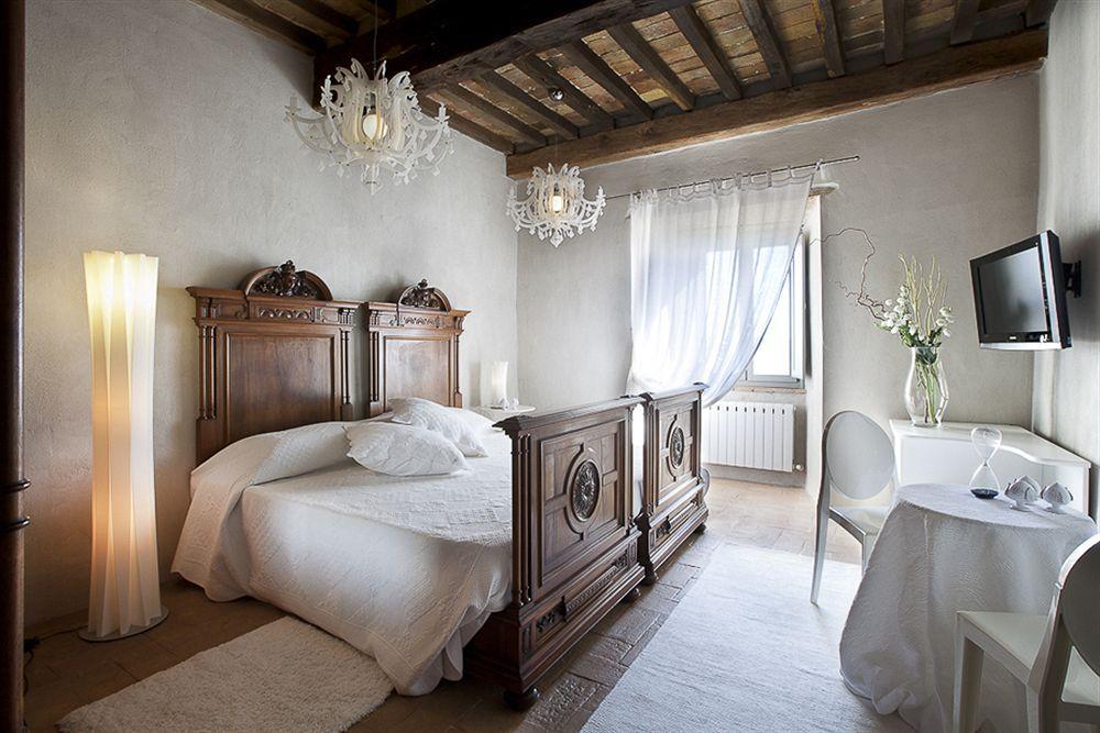 Aparthotel Torre Almonte Todi Esterno foto