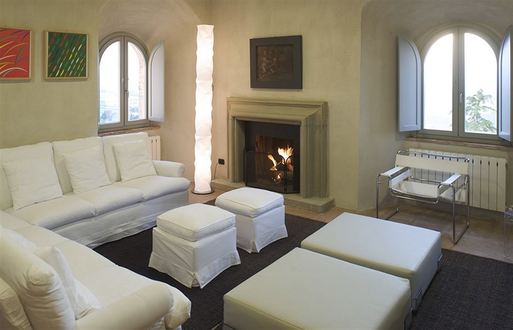 Aparthotel Torre Almonte Todi Esterno foto