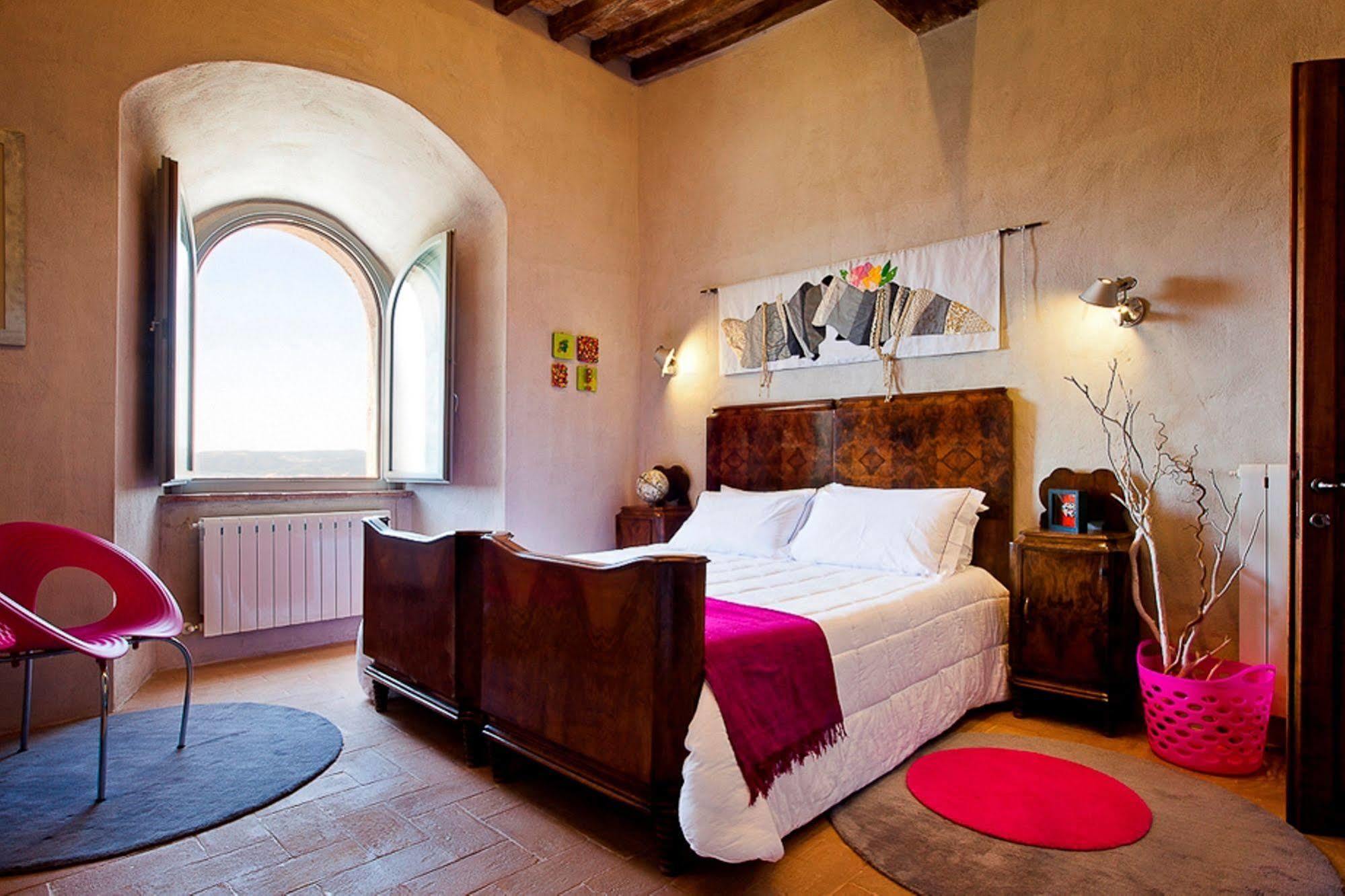 Aparthotel Torre Almonte Todi Esterno foto