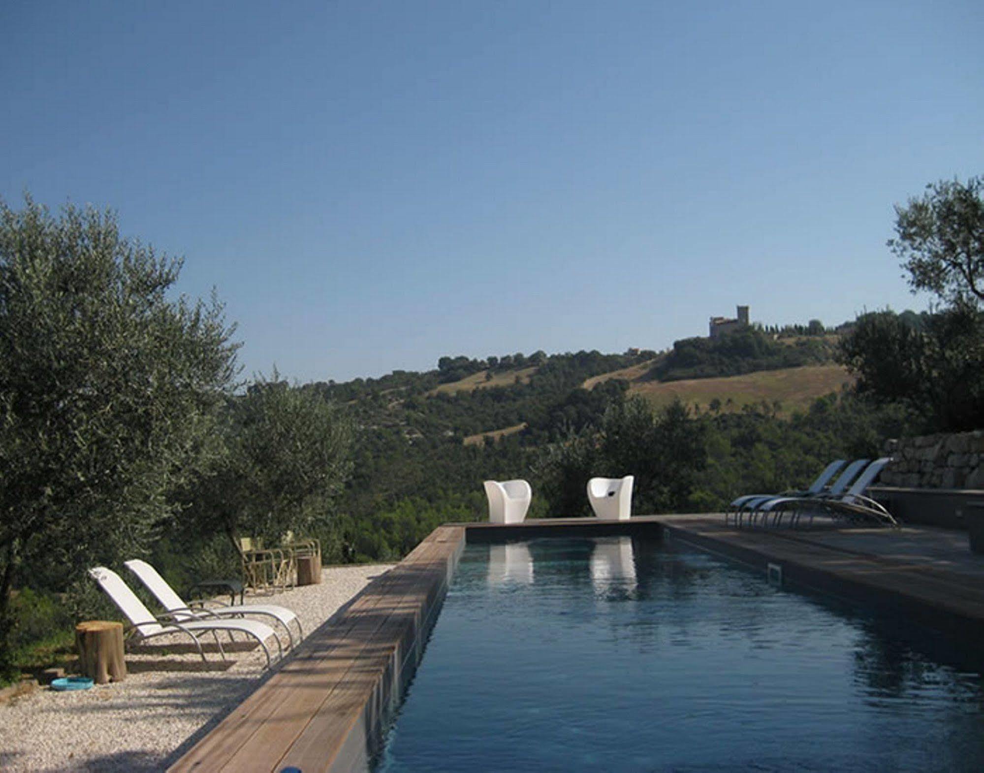 Aparthotel Torre Almonte Todi Esterno foto